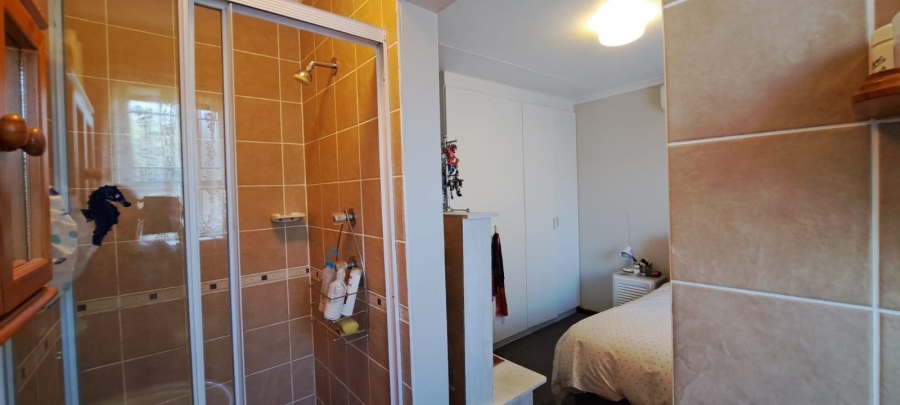 3 Bedroom Property for Sale in Heiderand Western Cape